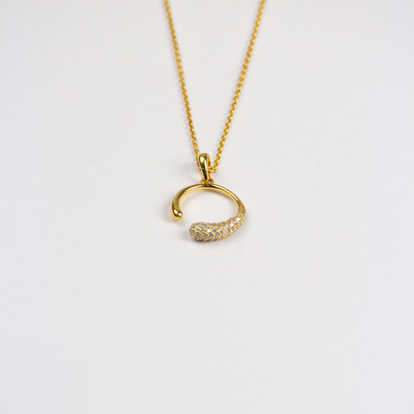 Glimmering Arc - Sparkle Necklace