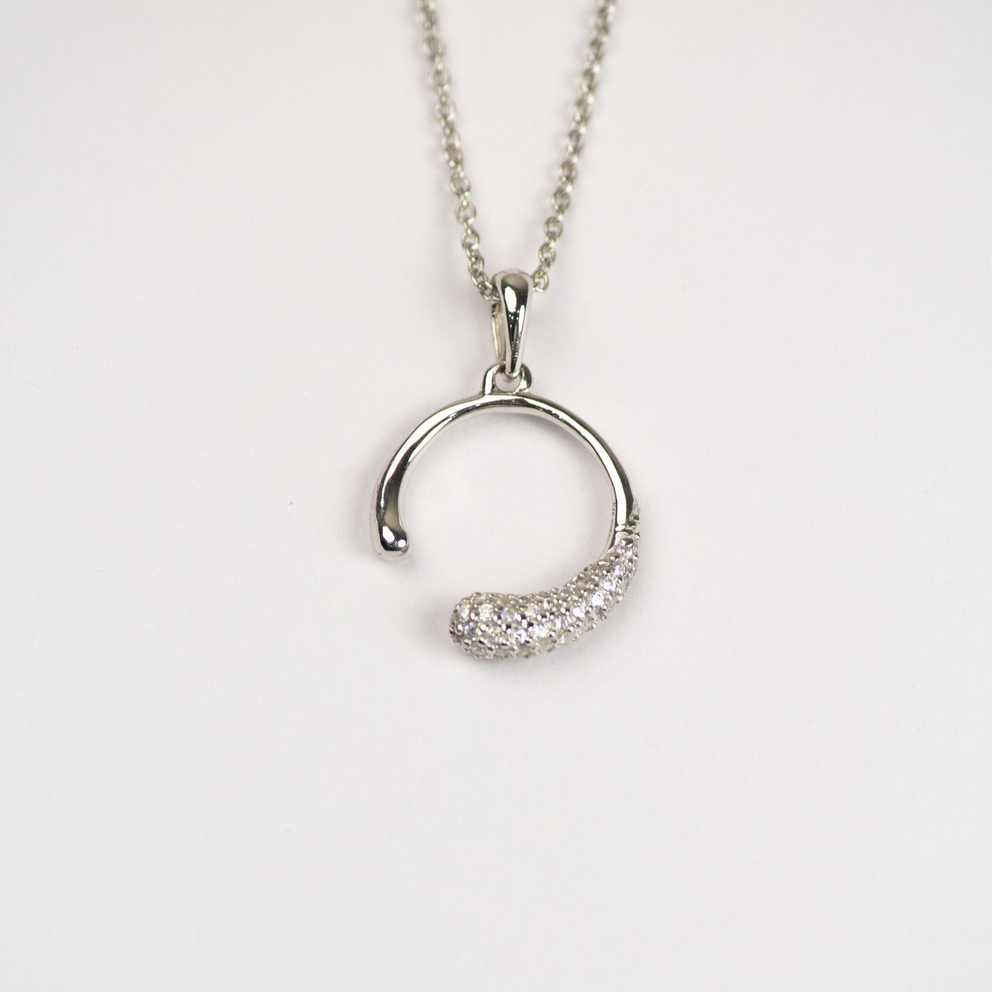 Glimmering Arc - Sparkle Necklace