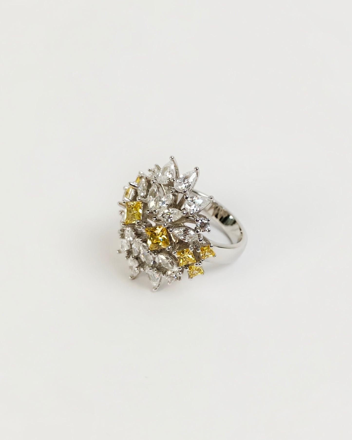 Zinnia Ring | 925 Silver | Odins
