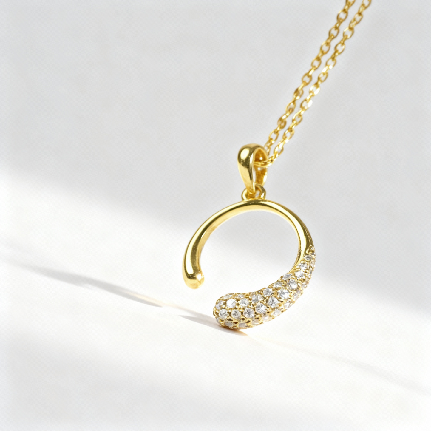 Glimmering Arc - Sparkle Necklace