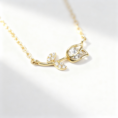 Dream of Facets - Rose Necklace