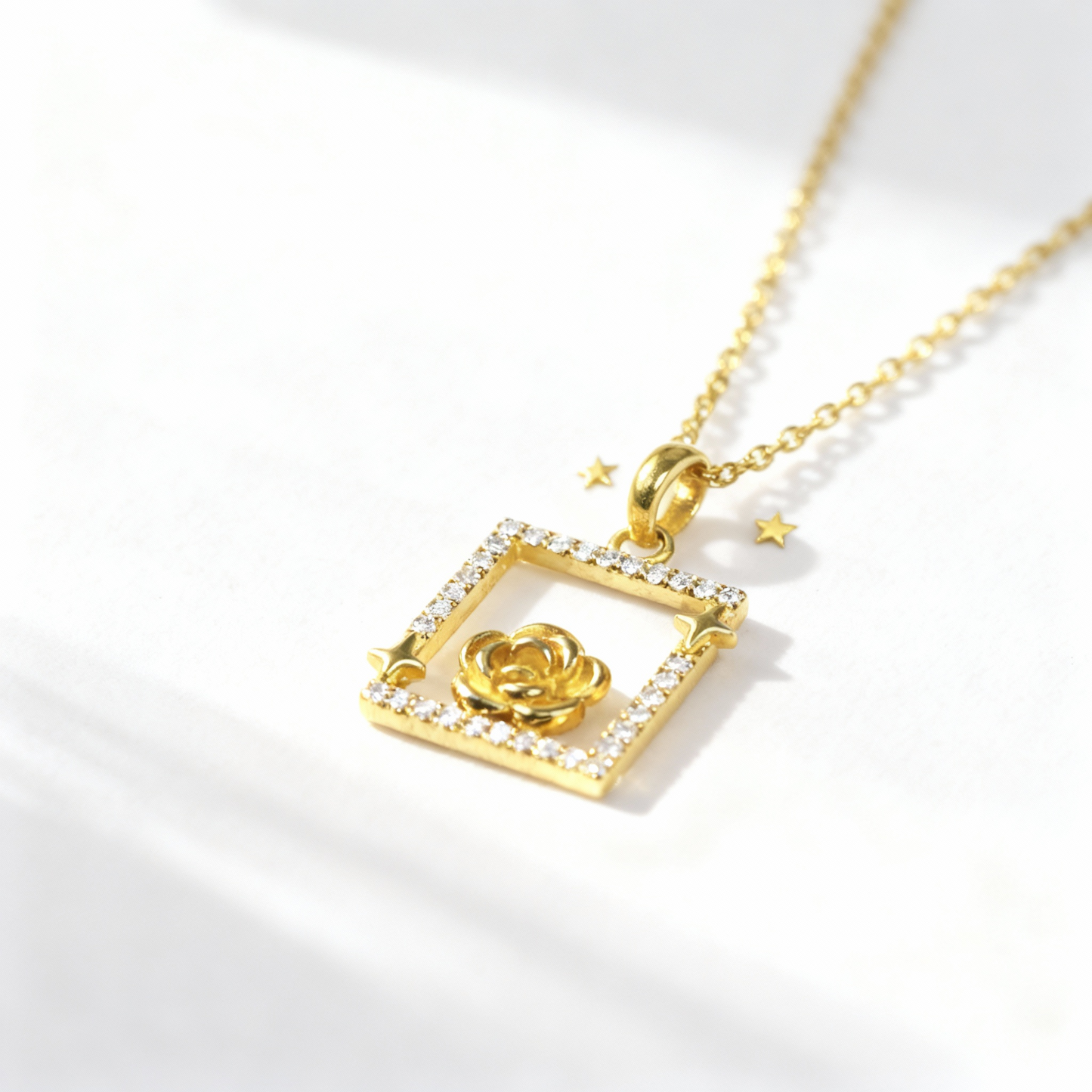 Rosaé Frame Necklace