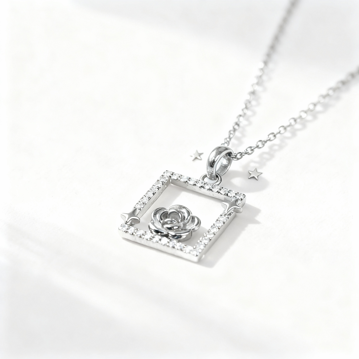 Rosaé Frame Necklace