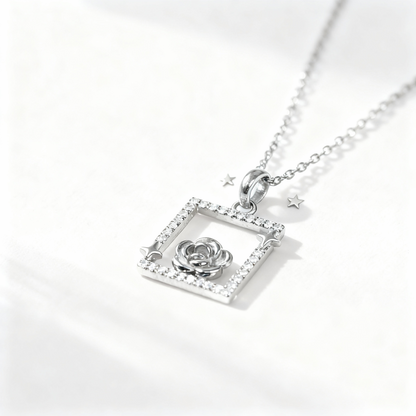 Rosaé Frame Necklace